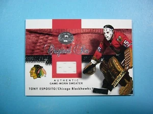 2001/02 FLEER ORIGINAL SIX GAME WORN SWEATER JERSEY HOCKEY CARD TONY ESPOSITO NM - Picture 1 of 2