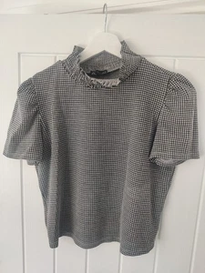 ZARA Gingham Puff Sleeve Top – Super Cute with Ruffle Neck - Size L/12 - Picture 1 of 2