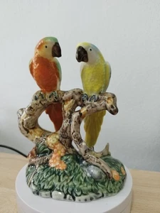 Porcelain Parrot Figurine Exclusive to New Spain - Picture 1 of 8