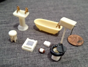 Vintage 1970's Mini Dollhouse 1/48 Scale Furniture Bathroom Set Hong Kong - Picture 1 of 1