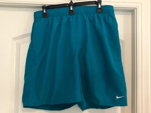 Nike Badeshorts Badehose Herren Größe LARGE Taille BLAU Mesh gefüttert Neu mit Etikett 2 Taschen - Bild 1 von 8