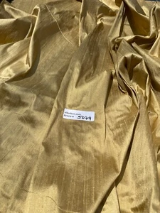 DESIGNER QUALITY IRIDESCENT SILK DUPION, HAND WOVEN - PALOMINO PONY!!! - Picture 1 of 4