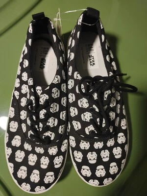Star Wars Zapatos Stormtrooper Gap Niños Tenis Informales Sin Cordones Talla 5 NUEVO Foto 1 de 4