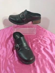 Eastland Women's SZ 9W Erin Slip-On Buckle Mule Shoes Memory Foam Comfort - Picture 1 of 11