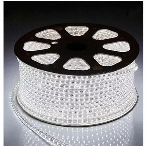 STRISCIA LED DA 100 METRI IMPERMEABILE IP68 LUCE BIANCA CALDA FREDDA  5050 220V - Immagine 1 di 1