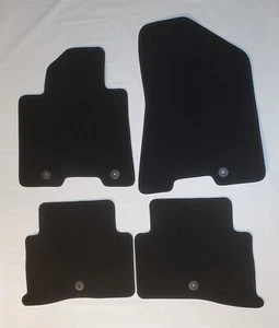 Kia Floor Mats 4 Piece Set D9F-14-AC000 D9F14-AC000 D9F14AC000 Black - Foto 1 di 10