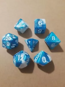 Set dadi da gioco poliedrico 7 pezzi blu/bianco; DnD, gioco di ruolo, SPEDIZIONE GRATUITA - Foto 1 di 2