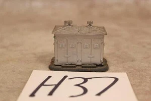 H37 VINTAGE HO SCALE SCENERY PLASTIC TRACKSIDE TRANSFORMER SUB PANNEL - Picture 1 of 1