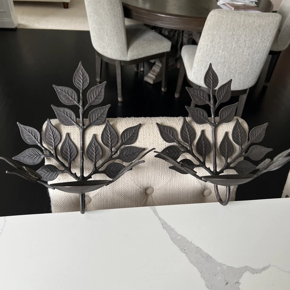 Juego de dos apliques botánicos Pottery Barn hoja de hierro negro Foto 1 de 4