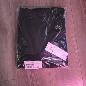 Alo Yoga Accolade Hoodie Size M  Black  - Picture 1 of 4