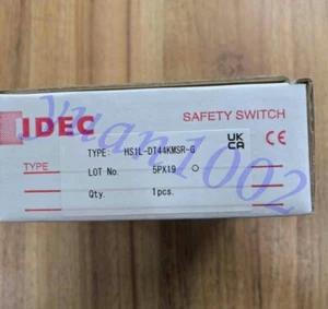 1PCS NEW IDEC HS1L-DT44KMSR-G Safety switch Fast FedEx or DHL - Picture 1 of 5