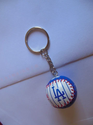 LA.. Dodgers * Keychain / Baseball ** Free  Shipping** Cover