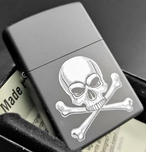 Zippo Lighter: SKULL / Totenkopf - Bild 1 von 6