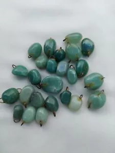 DIJES DE CUENTAS DE JADE DE 1 Y 2 BUCLES DE ROCA VERDE OSCURO DE COLECCIÓN - Imagen 1 de 12