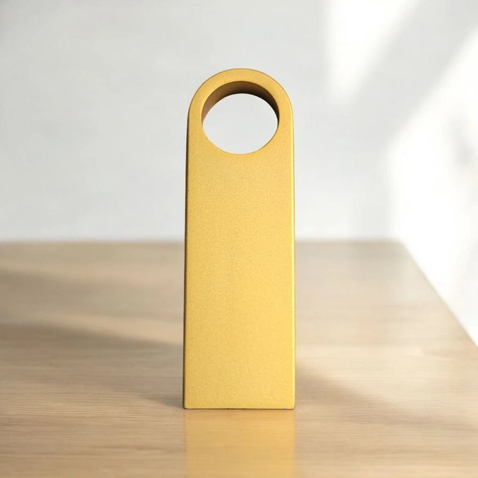 Gold Metal USB Flash Drive Memory Stick Thumb 30Gb Win Formatted  - Image 1 of 1