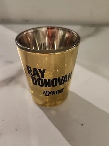 Ray Donovan Showtime TV Serie Gold Schwarz Schnapsglas - Bild 1 von 12