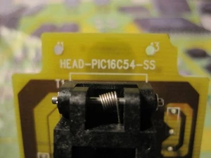 1pcs HI-LO SYSTEMS Head -PIC16C54-SS Programmer Adapter Soc For Hi-LO Gang - 08 - Imagen 1 de 6