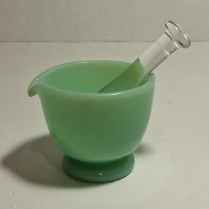 VTG Mosser? Green Jadeite Glass USA Classic Mortar and Pestle 1 oz - Picture 1 of 6