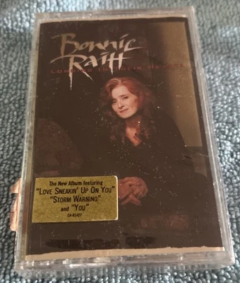 Longing In Their Hearts by Bonnie Raitt Cassette New Sealed Hype Sticker Foto 1 de 4