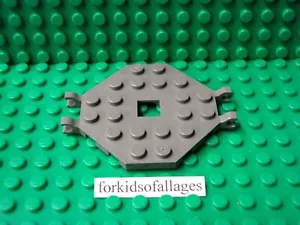 LEGO Vintage Nave Pirata Vecchio Piatto Albero Grigio Scuro 6x6 Ottagonale con Clip 2539 - Foto 1 di 3