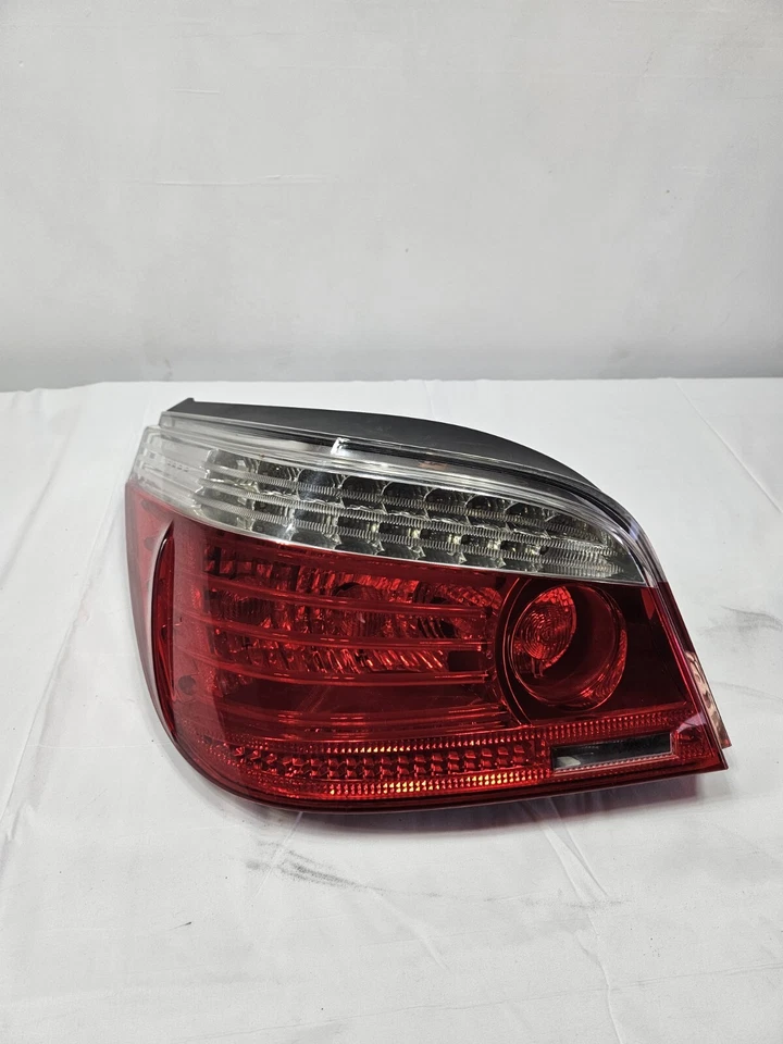 Задний левый задний фонарь в сборе для BMW 535xi 2008-2010 годов выпуска — от оригинального производителя - Изображение 1 из 4
