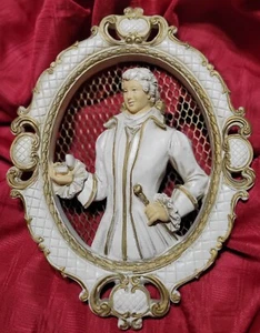 Vintage1958 UNIVERSAL STATUARY Corp. Victorian Man Oval Wall Hanging 3 D . R1 - Picture 1 of 5