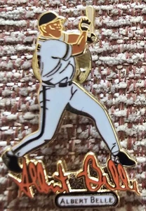ALBERT BELLE BALTIMORE ORIOLES Player Signature Lapel Pin - Picture 1 of 2