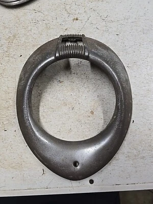 Anillo de ajuste de bisel de faros Ford Deluxe 1940 original, camioneta pickup 1940-41 #2 Foto 1 de 4