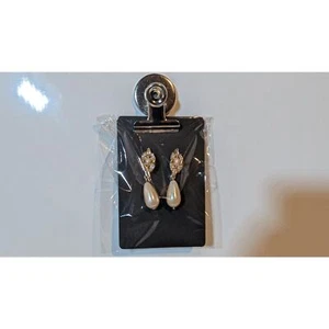 Vintage Faux Teardrop Pearl Earrings - Picture 1 of 1