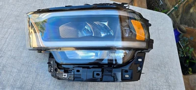 Полностью светодиодная светоотражающая фара со стороны водителя для Dodge Ram 2500 3500 2019-2023 годов выпуска от оригинального производителя - Изображение 1 из 4