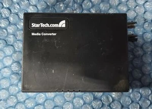 StarTech.com 10/100 Multi Mode Fiber Copper Fast Ethernet Media Converter - Picture 1 of 4