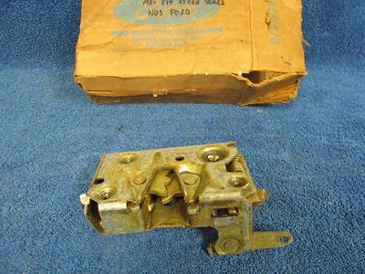 1974 福特有限公司右手门锁 NOS 福特 416 — 第 1/3 张图片