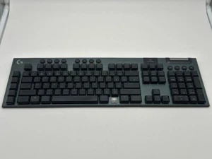 Logitech G915 LIGHTSPEED Full-size Wireless Gaming Keyboard READ - Picture 1 of 9