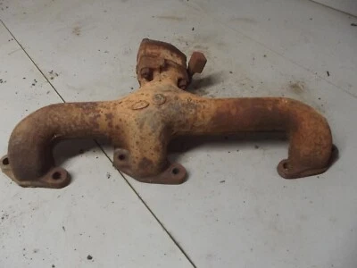 老式 GMC TRUCK EXHAUST MANIFOLD V6 305 发动机 2377856 — 第 1/4 张图片