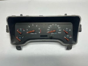 Cuadro de instrumentos medidor velocímetro Jeep Wrangler TJ 2001-2002 179.521 millas - Imagen 1 de 2