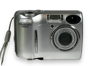Nikon COOLPIX Digital Camera E5600 5.1MP Flash Silver READ - Picture 1 of 17