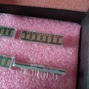 1Pcs HCMS-2972 LED Displays & Accessories Red 626nm 1x8 Alphanumeric 14 PIN DIP - Picture 1 of 1