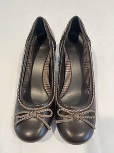M.P.S. Scarpe decolte Adolfo taglia 10 in pelle marrone tacco 2,5 pollici punta tonda - Foto 1 di 7