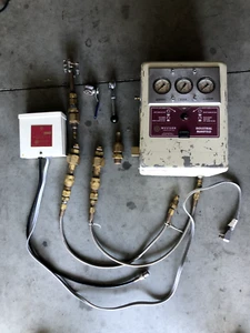 Western Innovator BI-7-2 Nitrogen Analog Manifold Automatic Gas Control Switcher - Picture 1 of 9