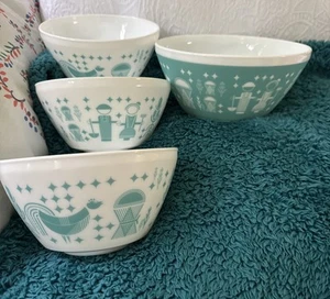 Pyrex Vintage Charm Set Of 4 RISE N’ SHINE 2 Nesting Bowls Set Turqoise White - Picture 1 of 23