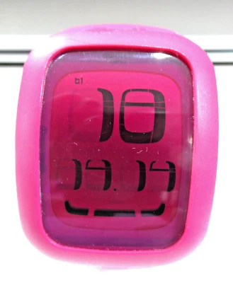 Un Reloj Táctil Digital Swatch 2011 Raro SURJ101 SWATCH TOUCH ROSA Caja Batería Nueva Foto 1 de 4