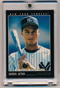 1993 Pinnacle Derek Jeter Rookie Card #457 NR-MINT NY Yankees 1st Round Pick🔥⚾️ - Picture 1 of 2