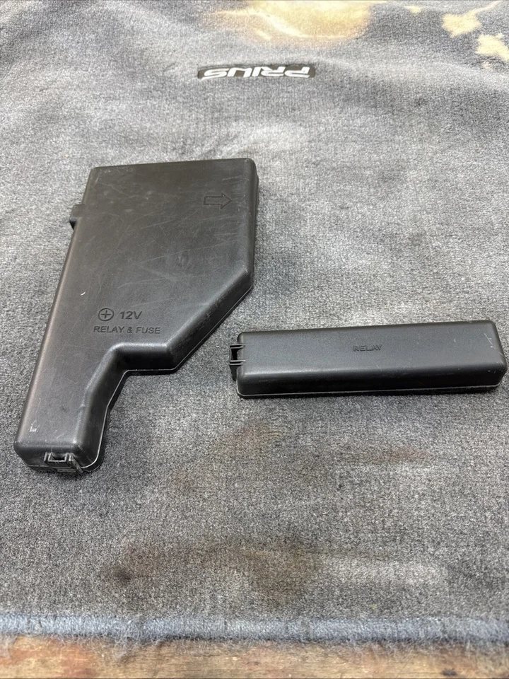 **OEM Toyota Prius Relay Fuse Box Cover Set (2pcs) 2004–2009 Under-Hood Trim** - Image 1 of 1