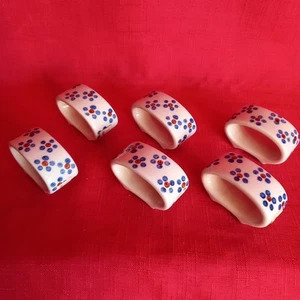 POLISH BOLESLAWIEC CERAMIKA ARTYSTYCZNA, BLUE DAISY DOT, SET OF SIX NAPKIN RINGS - Picture 1 of 4