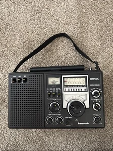 PANASONIC RF-2200 Shortwave FM/AM/SW 8 Band Portable Radio - TESTED - WORKS!! - Afbeelding 1 van 8