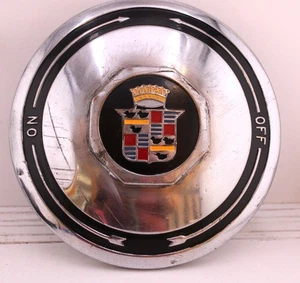 1930's Cadillac Auto Screw On Hubcap - Picture 1 of 4
