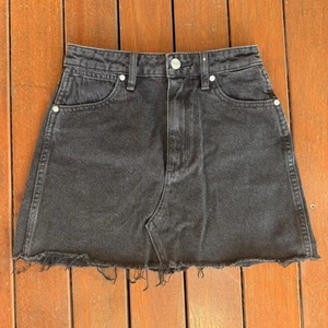 Wrangler Size 6 Repaid Mini Black Denim Skirt Raw Hem Casual - Picture 1 of 8