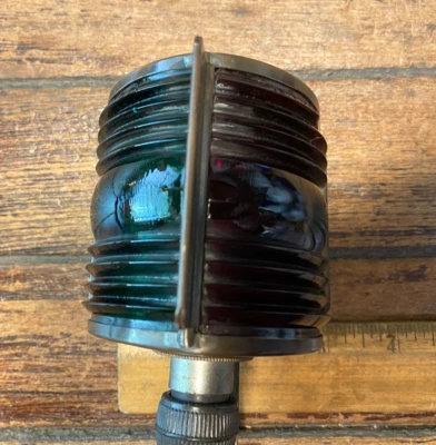 Luz de arco vintage NML lente de vidrio rojo/verde bombilla LED/cableado con montaje en cubierta, ¡pátina! Foto 1 de 4