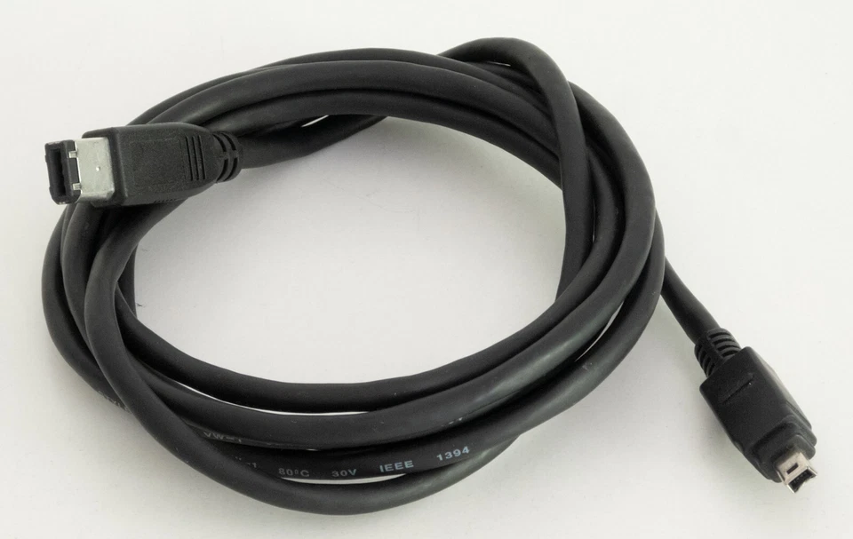 Werkstattauflösung: Firewire 400 6-pin/4-pin Kabel 2m - Bild 1 von 1