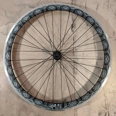 手绘 700c 前轮适用于 Fixie、轨道、单速和公路自行车 — 第 1/4 张图片